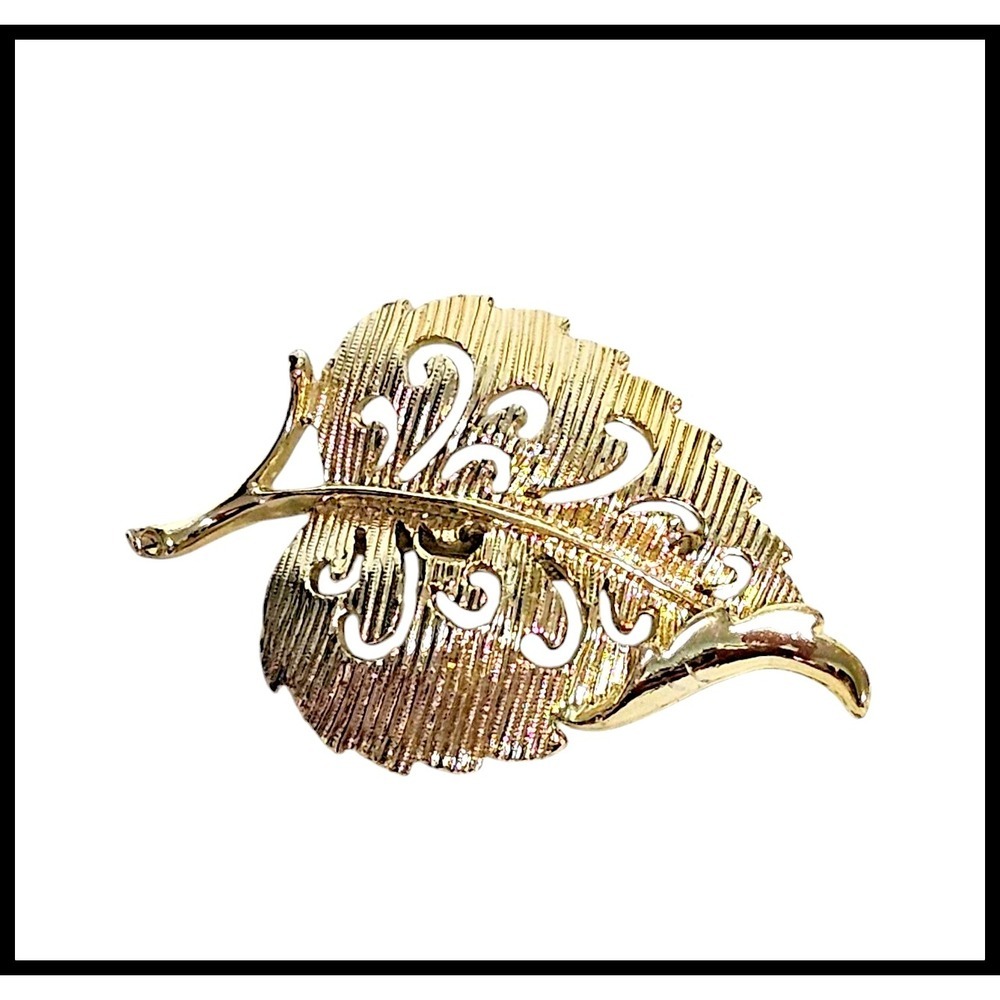 Gerrys Gold Leaf Brooch Pin Vintage‎ Textured Elegant Nature Jewelry